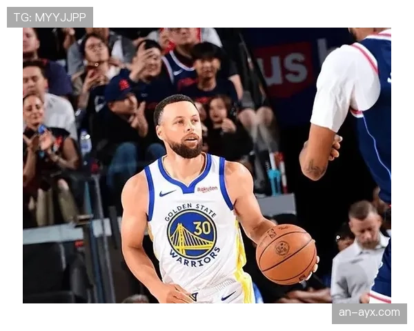 雷·阿伦以无球跑动制造空位胜过库里持球造势