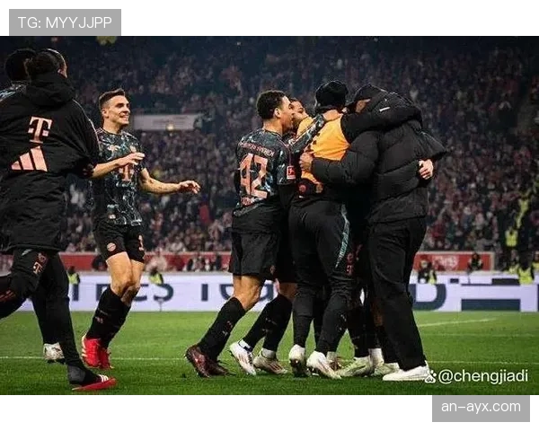 拜仁中场控不住了？看似压制全场，实则节奏全乱！